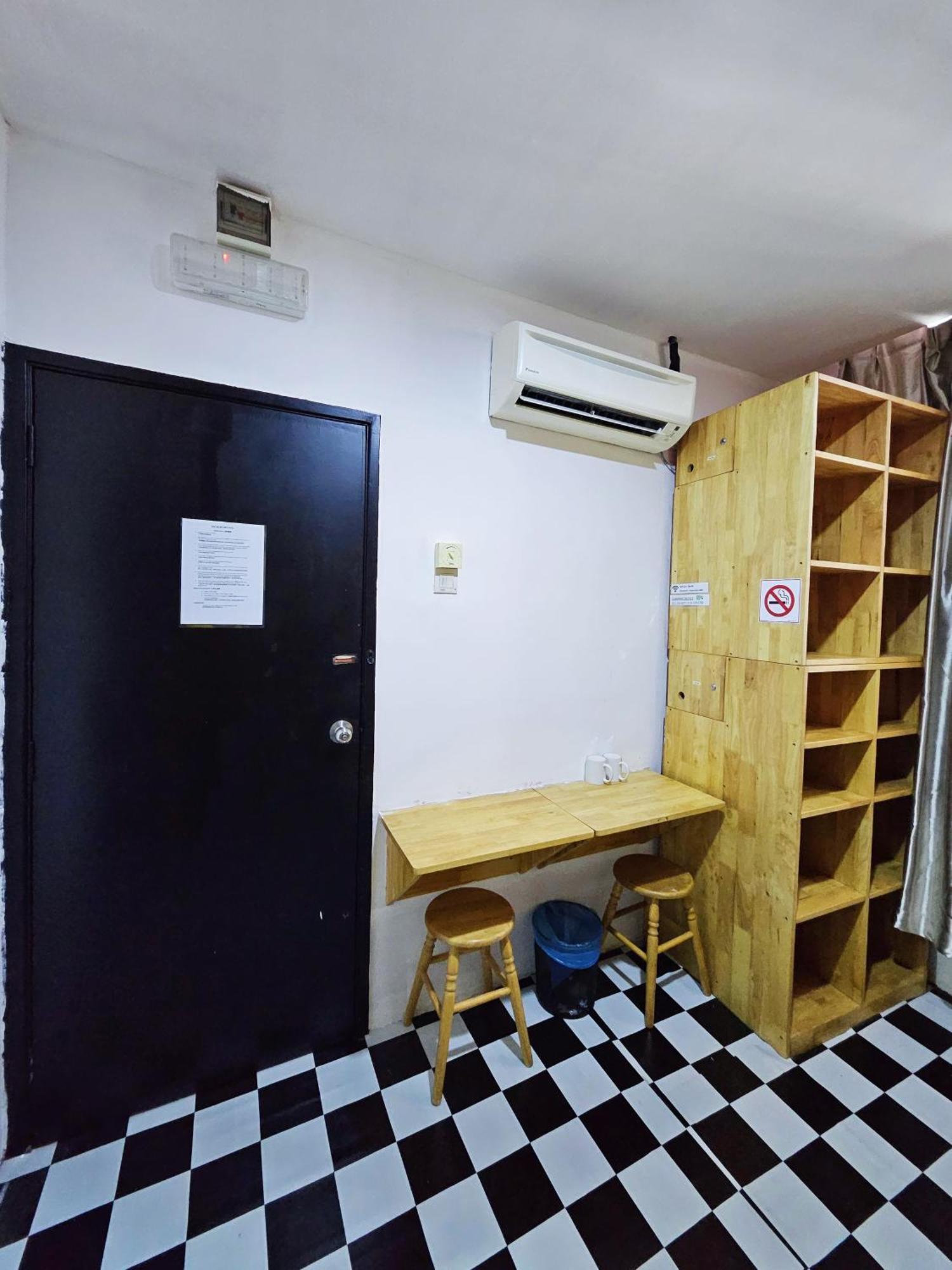 The 60 Hostel George Town Exterior photo