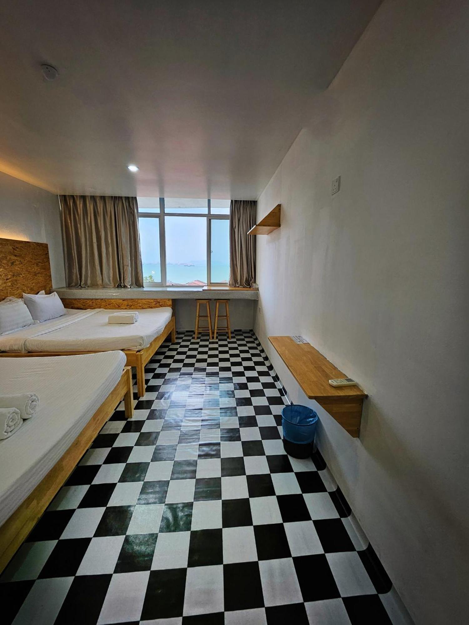The 60 Hostel George Town Exterior photo